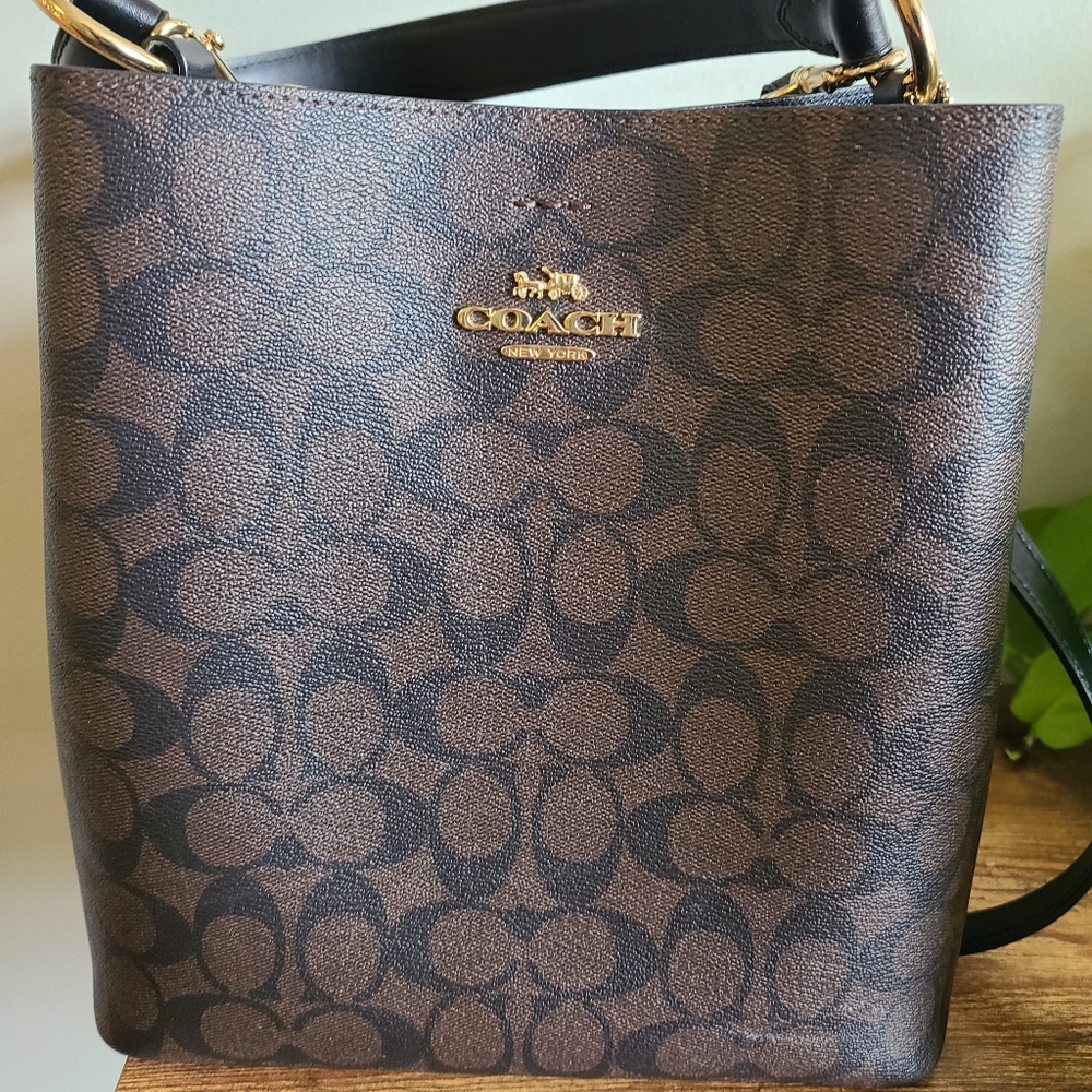 Coach Town Bucket Bag Large